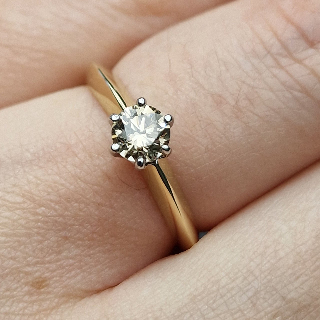 Кольцо Deimantas 100685992 16,7р 2,55гр 0,485ct. купить,NaN
