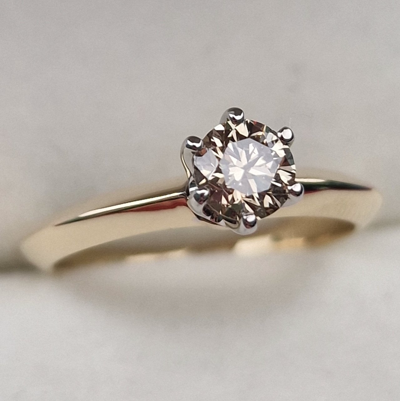 Кольцо Deimantas 100685984 16,5р 2,59гр 0,482ct. купить,NaN