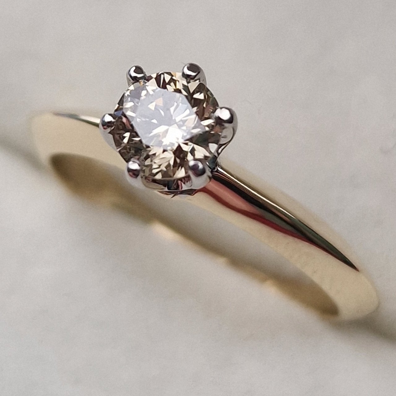 Кольцо Deimantas 100685984 16,5р 2,59гр 0,482ct. купить,NaN
