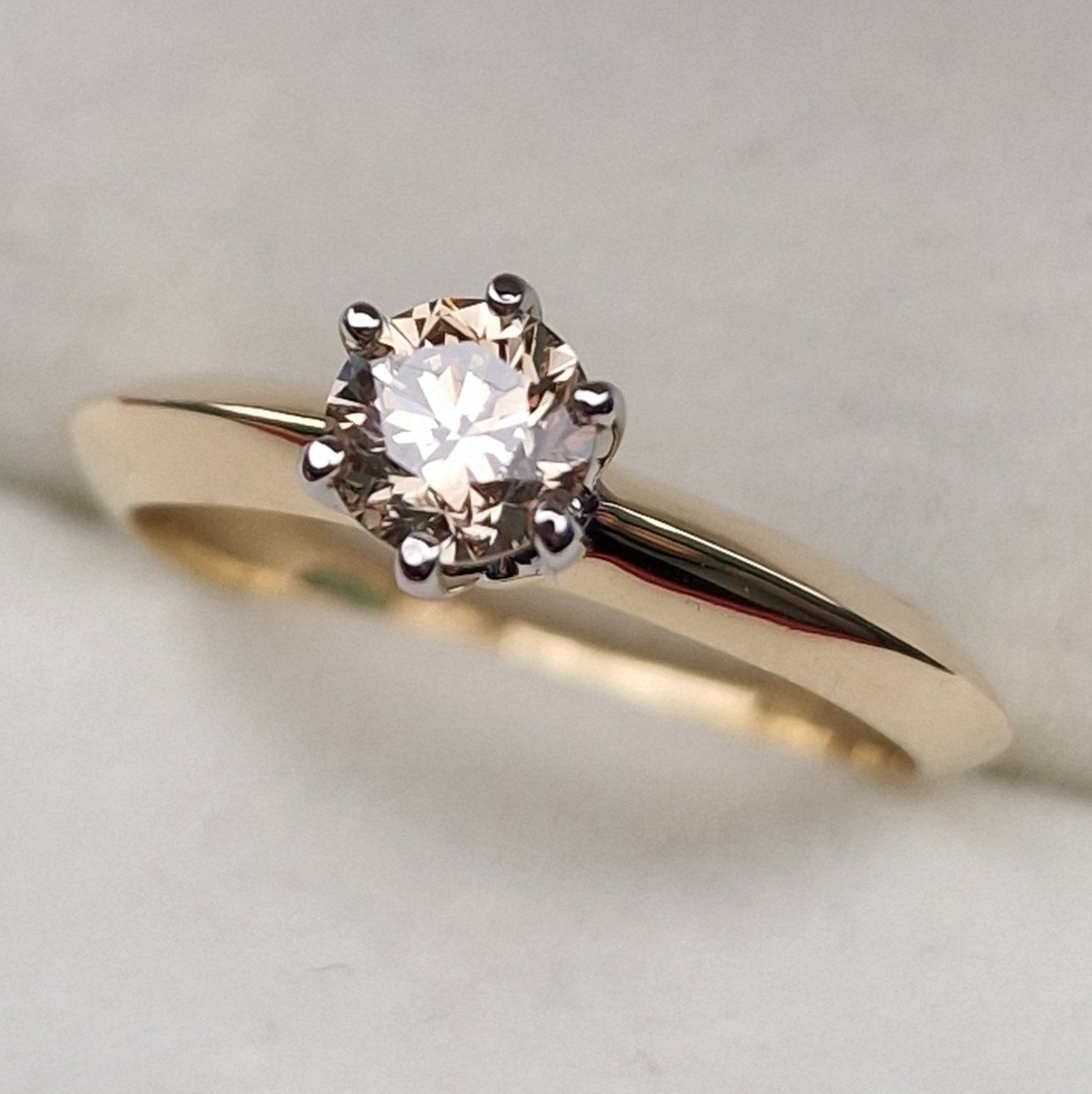 Кольцо Deimantas 100685992 16,7р 2,55гр 0,485ct. купить,NaN