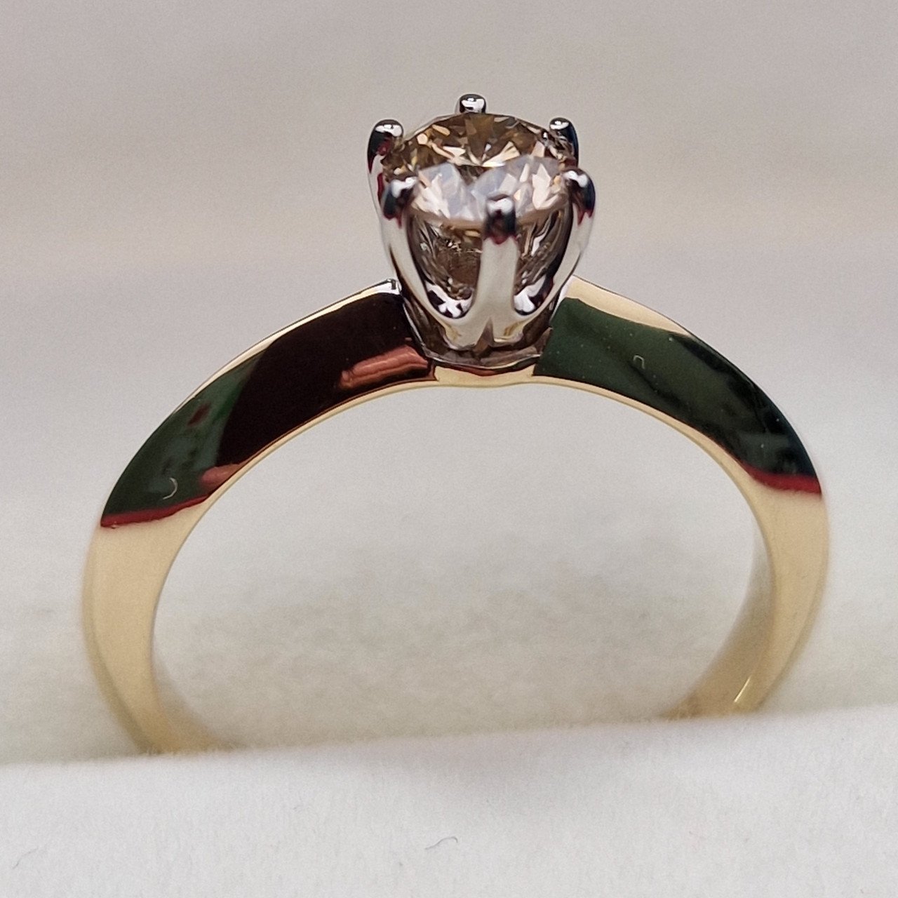 Кольцо Deimantas 100685992 16,7р 2,55гр 0,485ct. купить,NaN