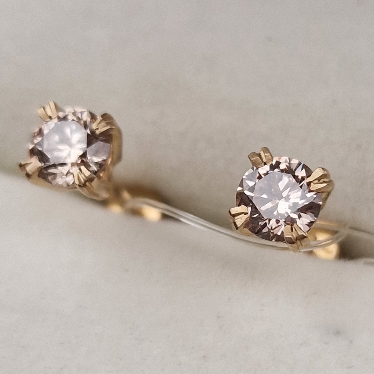 Серьги Deimantas 101075322 2гр 0,856ct. купить,NaN
