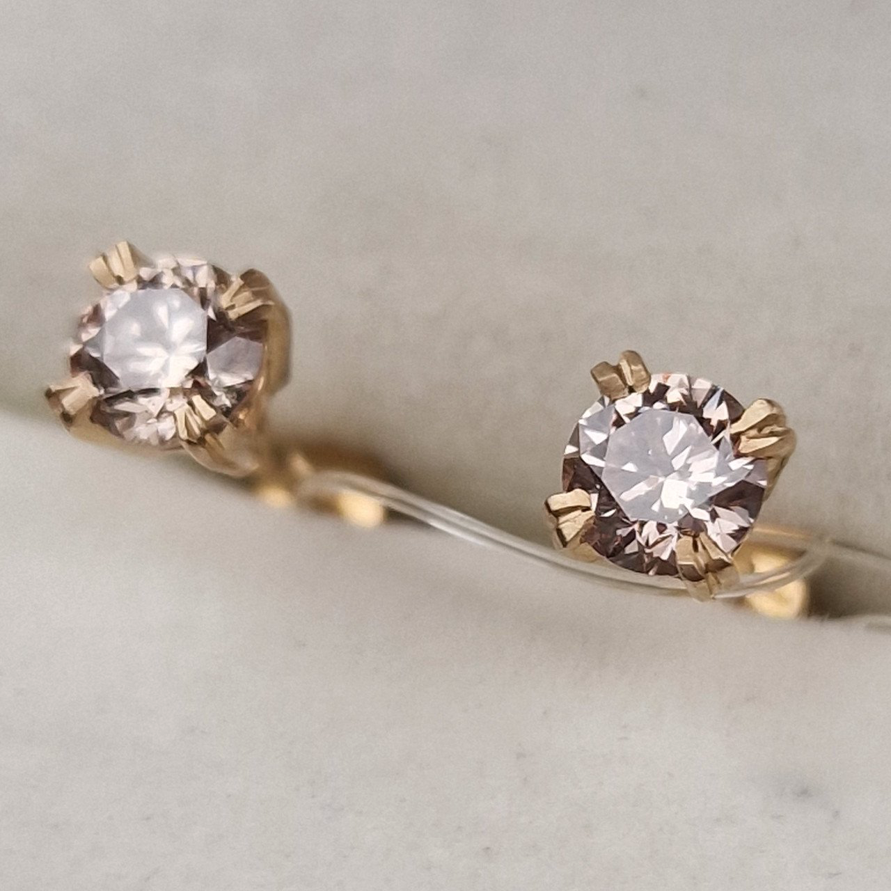 Серьги Deimantas 101075322 2гр 0,856ct. купить,NaN