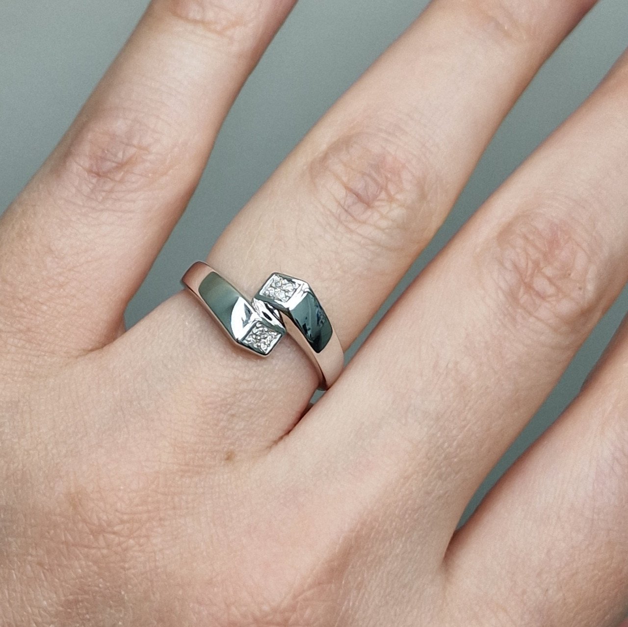 Кольцо Deimantas 101102956 17,5р 1,77гр 0,032ct. купить,NaN