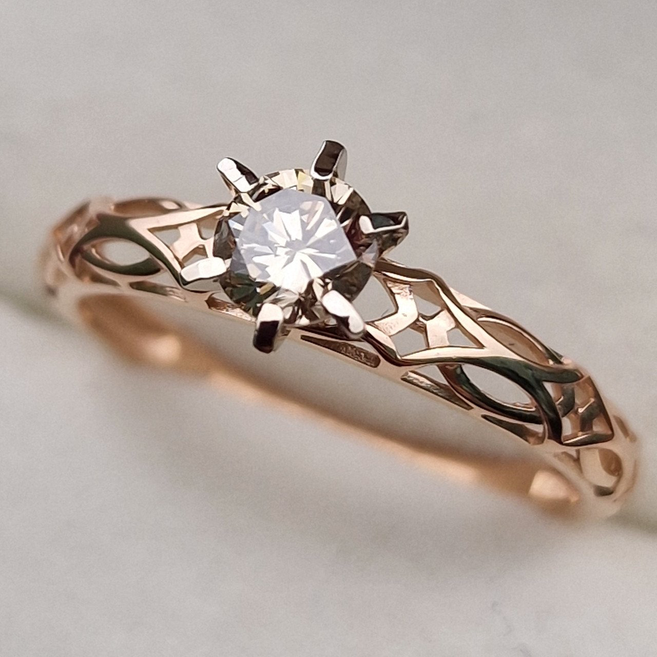Кольцо Deimantas 101102981 17,5р 1,5гр 0,415ct. купить,NaN