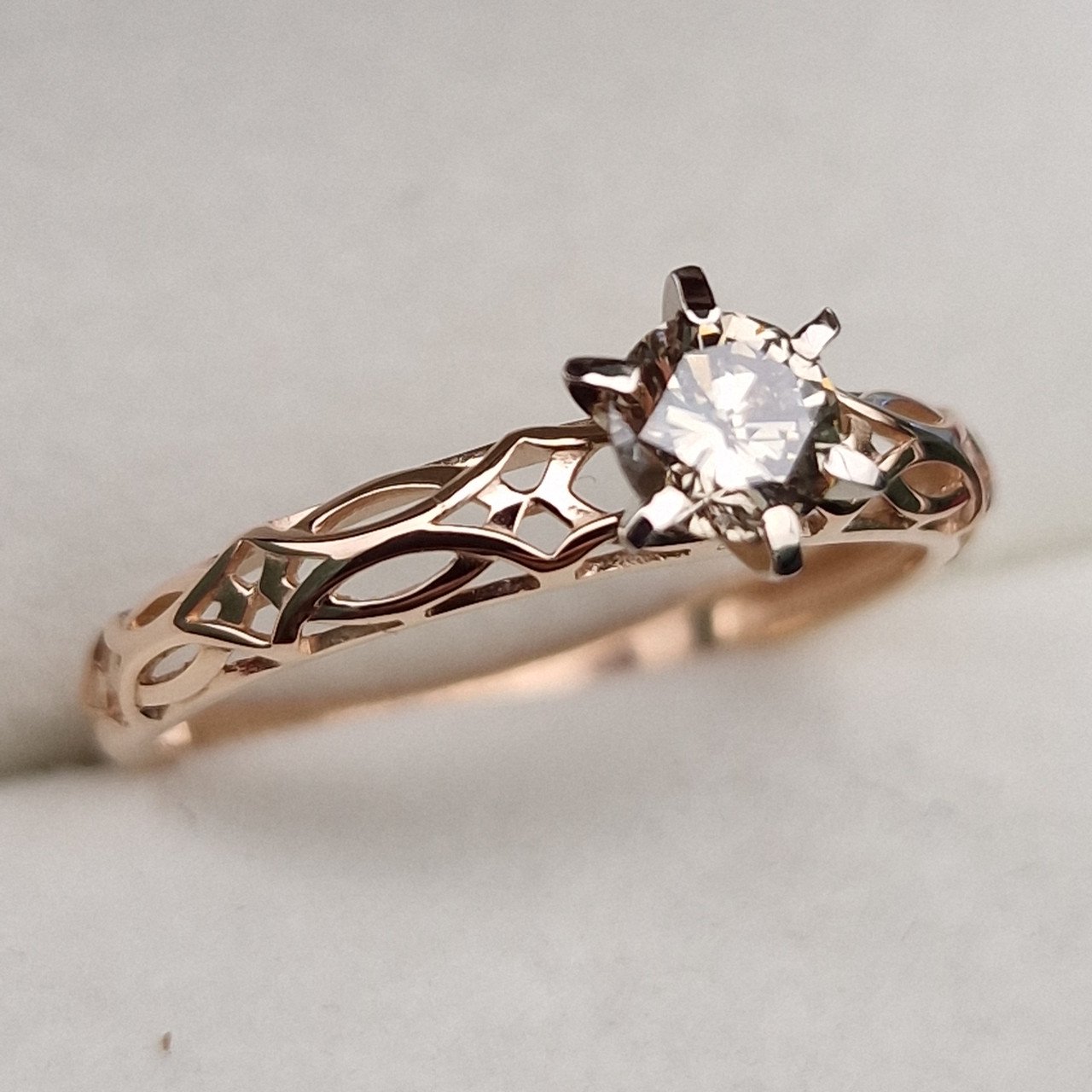 Кольцо Deimantas 101102981 17,5р 1,5гр 0,415ct. купить,NaN