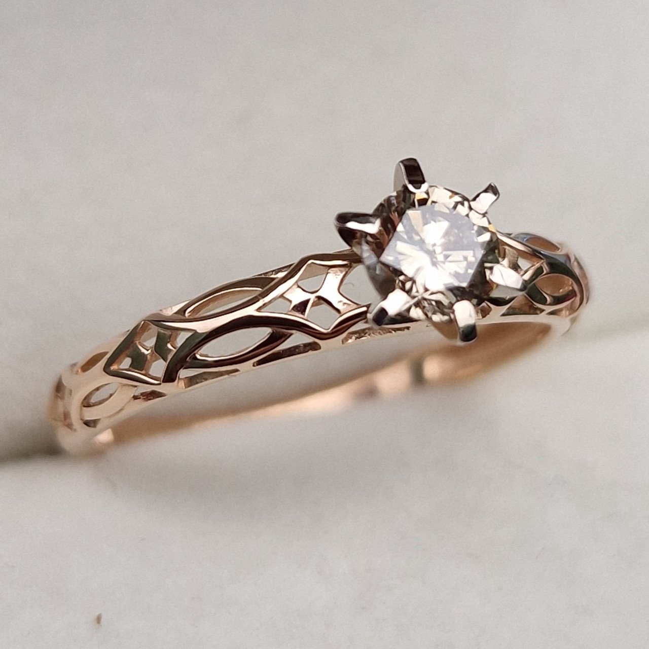 Кольцо Deimantas 101102981 17,5р 1,5гр 0,415ct. купить,NaN