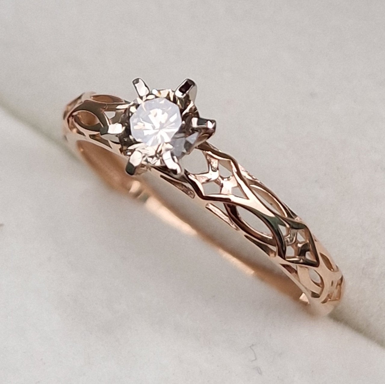 Кольцо Deimantas 101102981 17,5р 1,5гр 0,415ct. купить,NaN