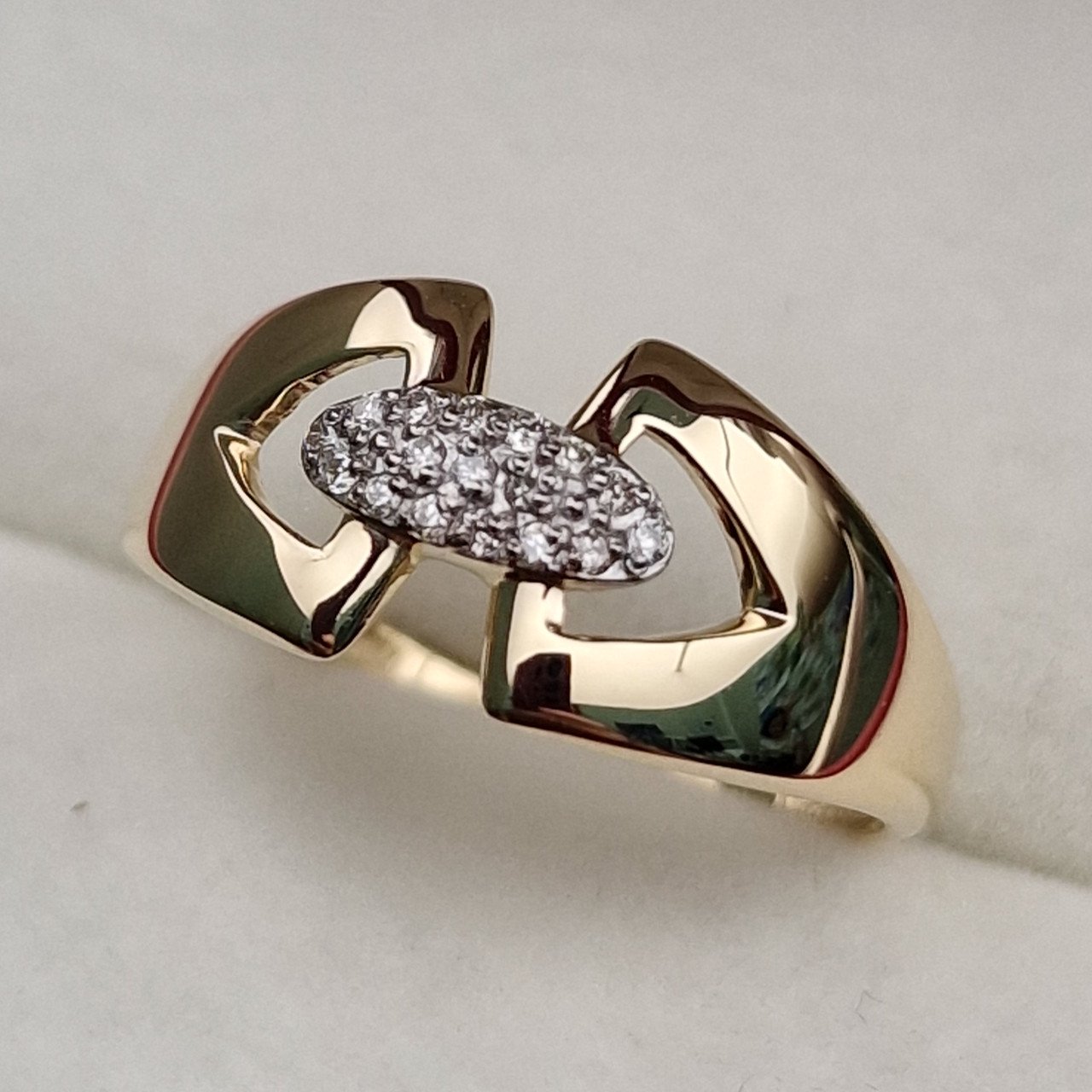 Кольцо Deimantas 101103015 17р 1,71гр 0,073ct. купить,NaN