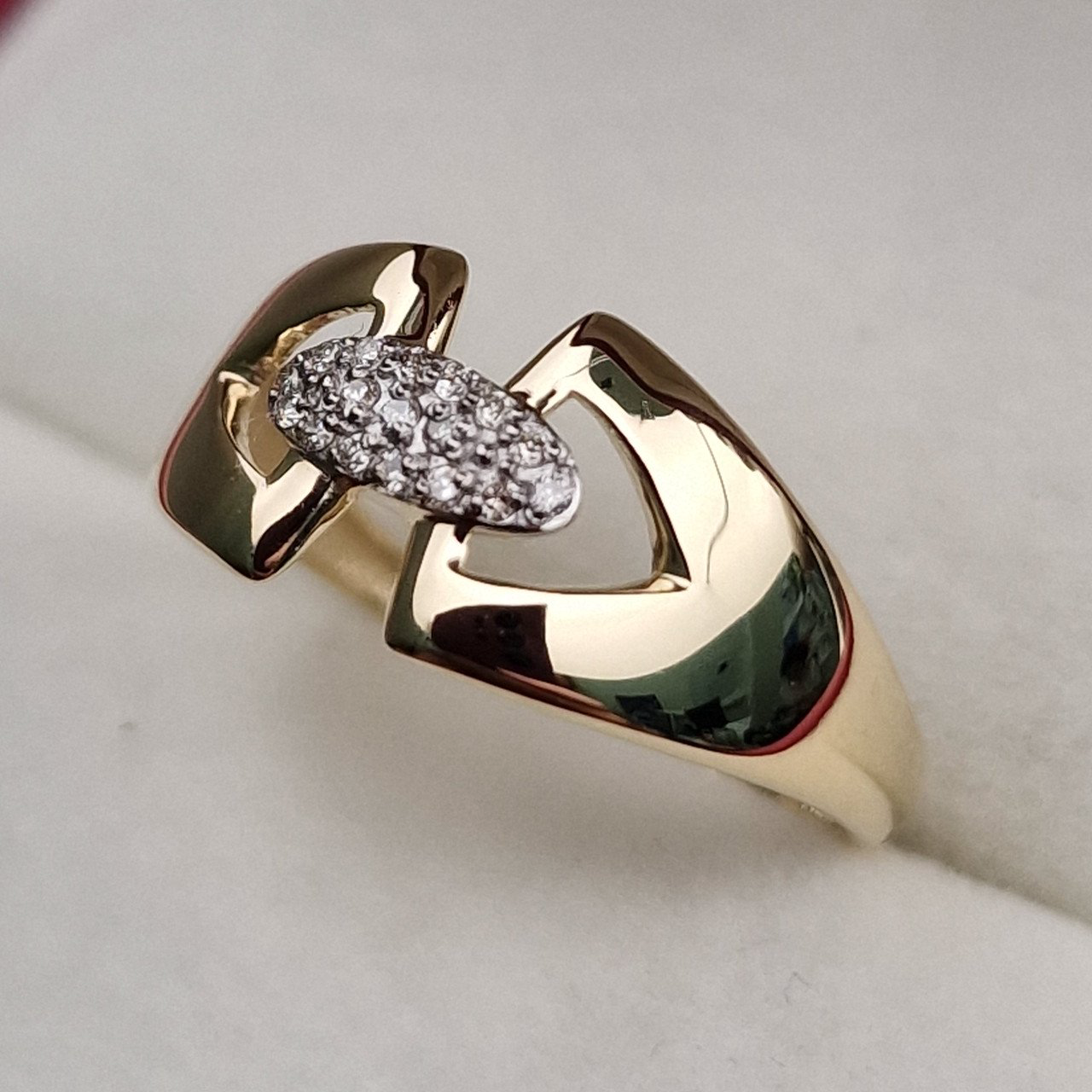 Кольцо Deimantas 101103015 17р 1,71гр 0,073ct. купить,NaN