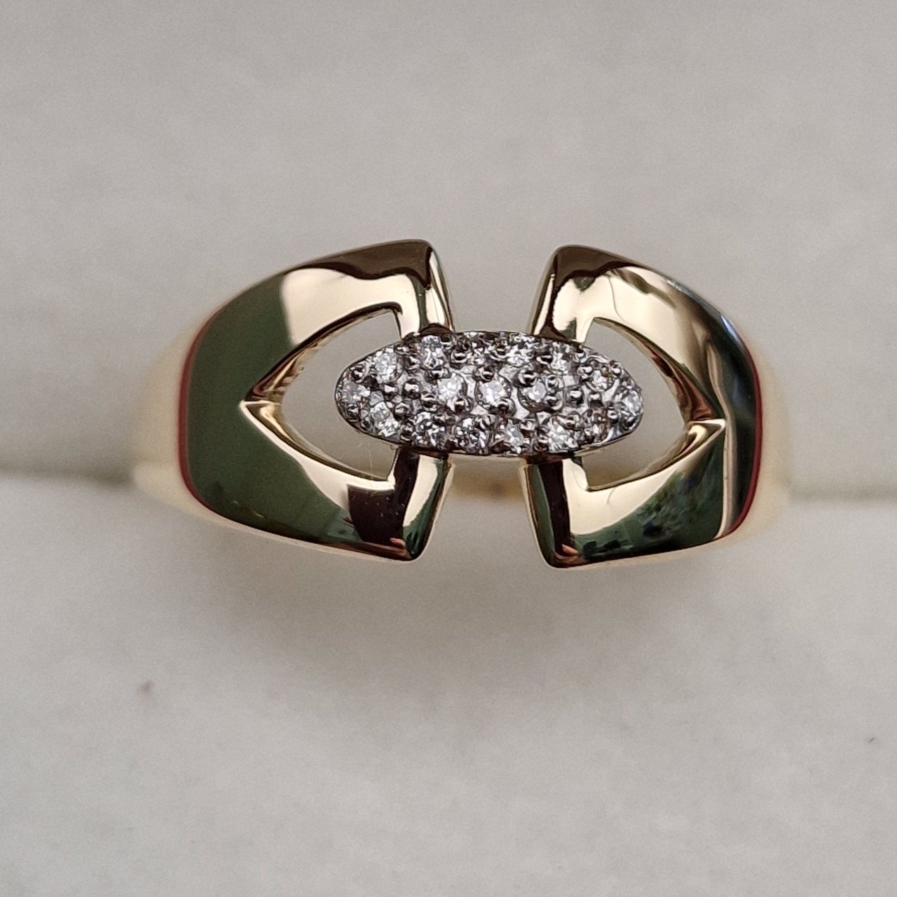 Кольцо Deimantas 101103015 17р 1,71гр 0,073ct. купить,NaN