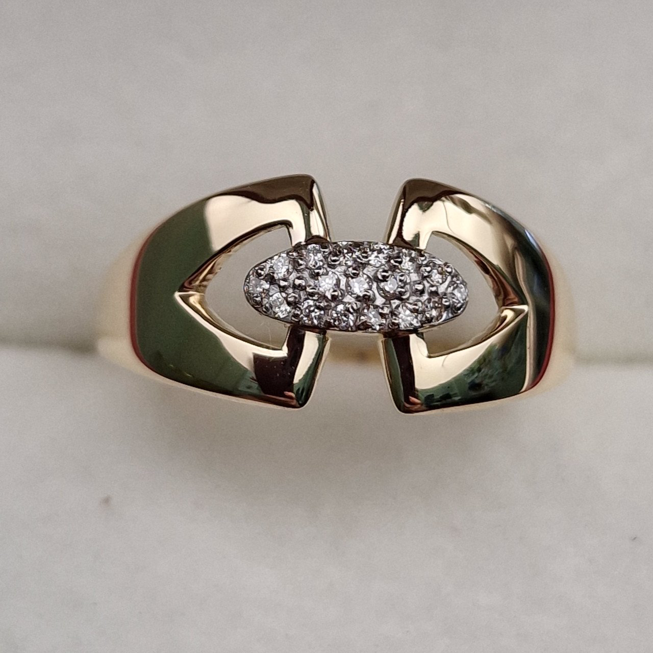 Кольцо Deimantas 101103015 17р 1,71гр 0,073ct. купить,NaN