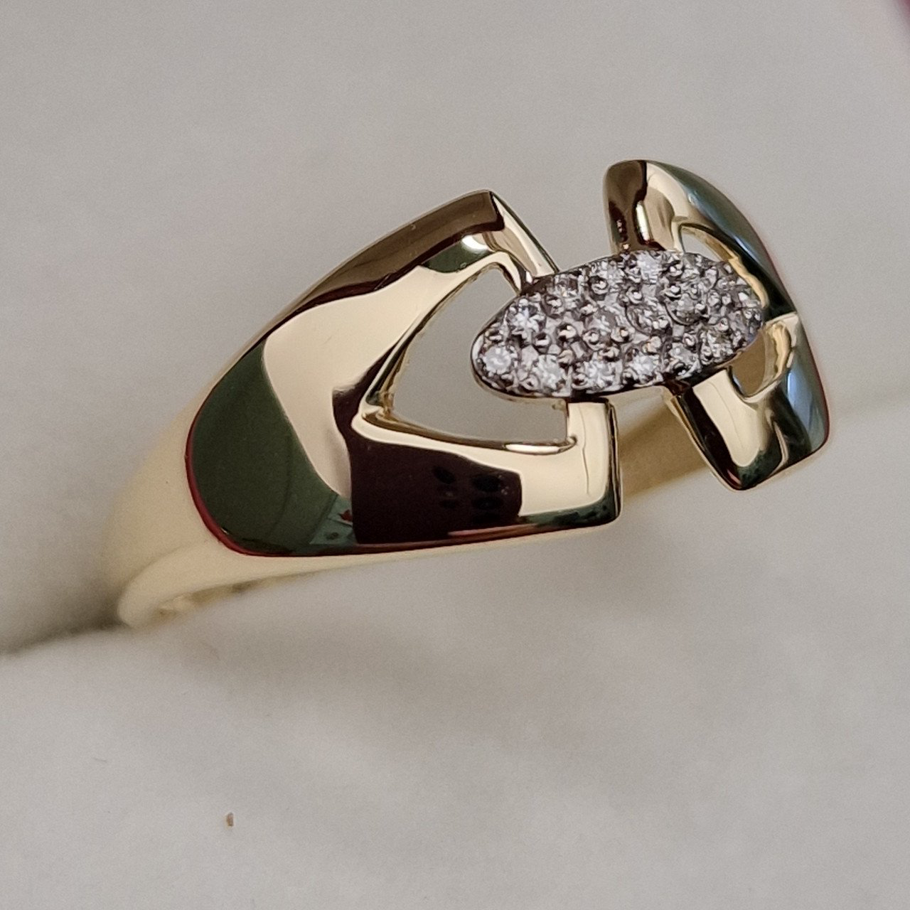 Кольцо Deimantas 101103015 17р 1,71гр 0,073ct. купить,NaN