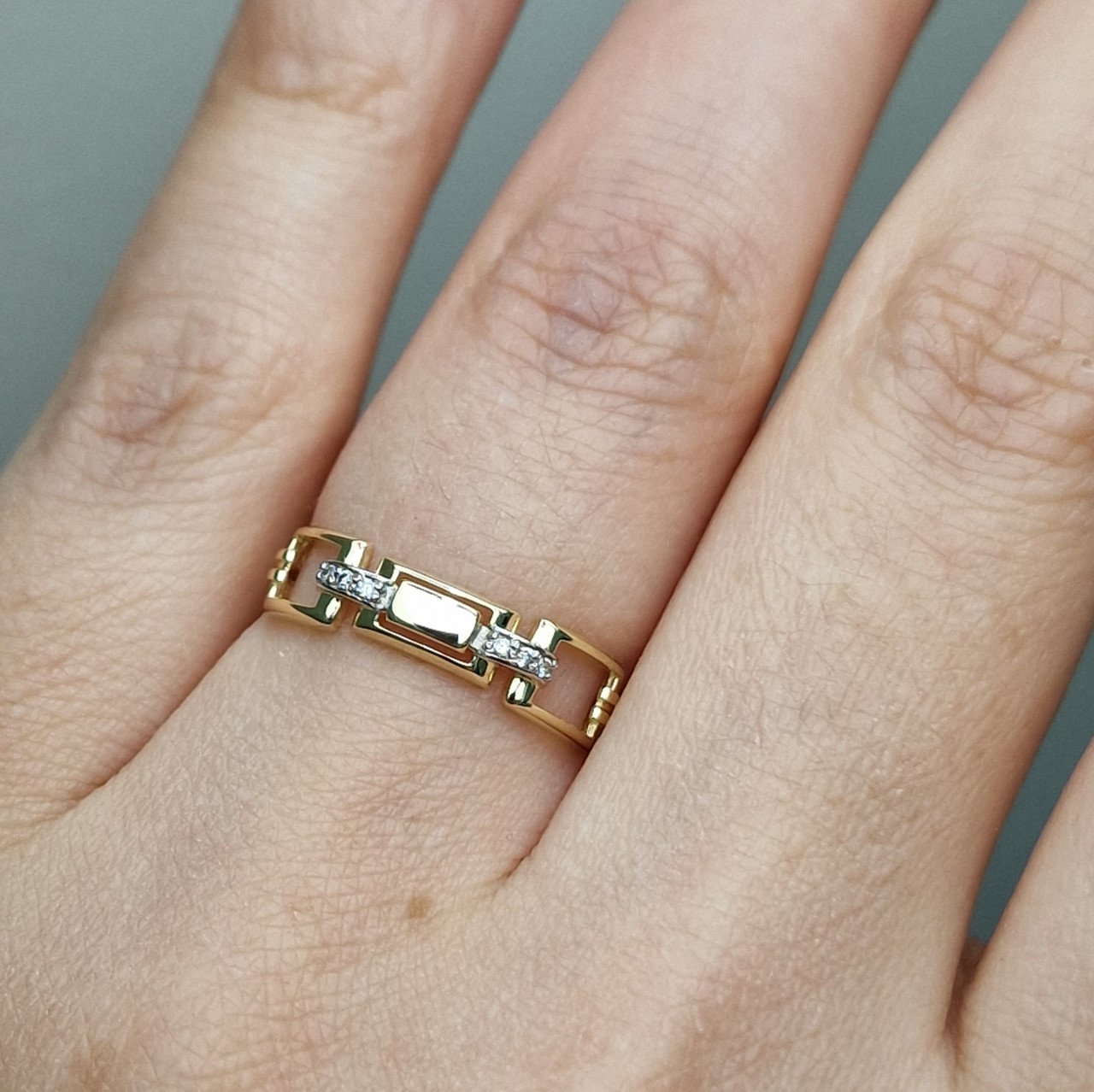 Кольцо Deimantas 101103110 16,5р 1,37гр 0,029ct. купить,NaN