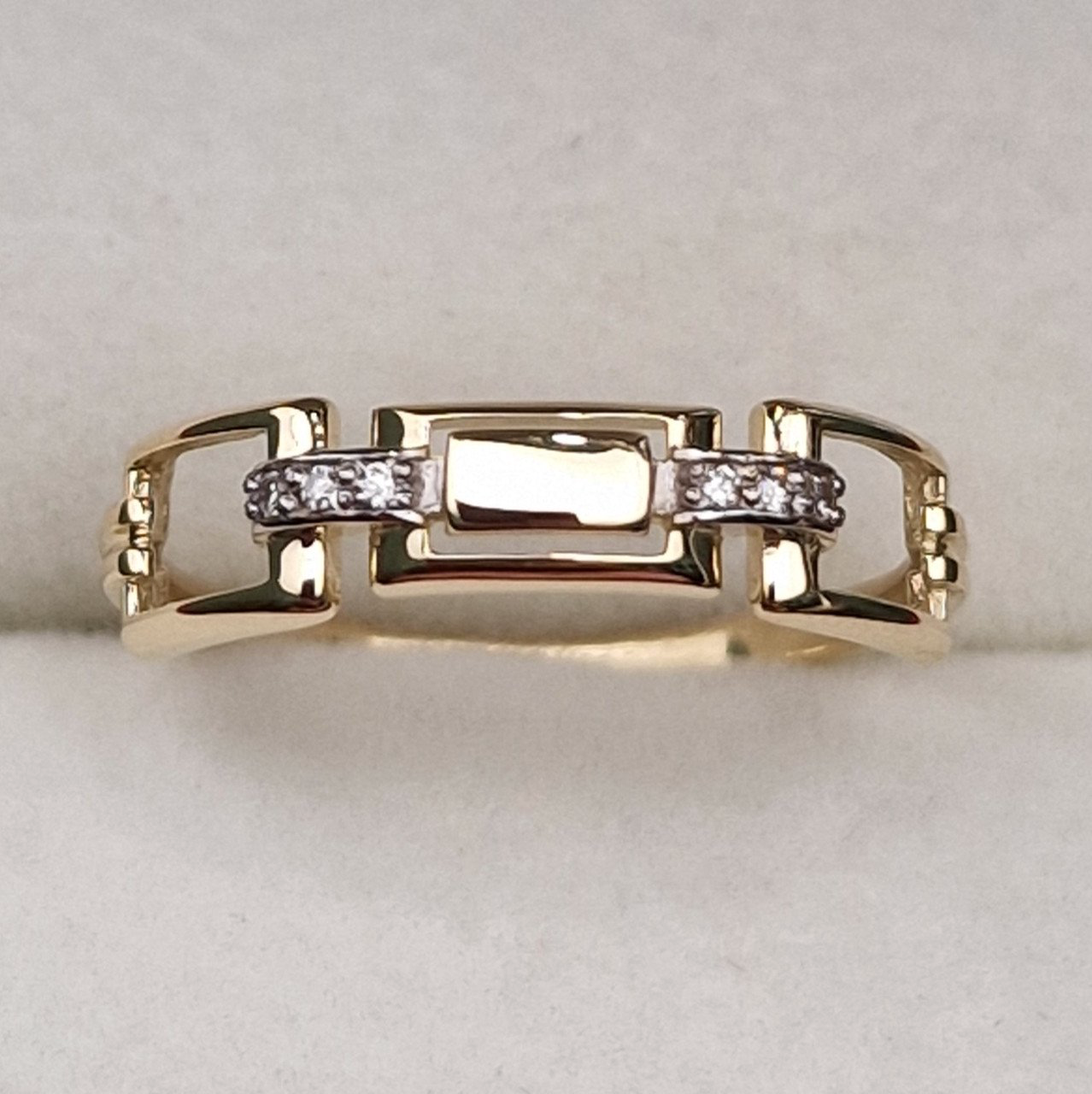 Кольцо Deimantas 101103110 16,5р 1,37гр 0,029ct. купить,NaN