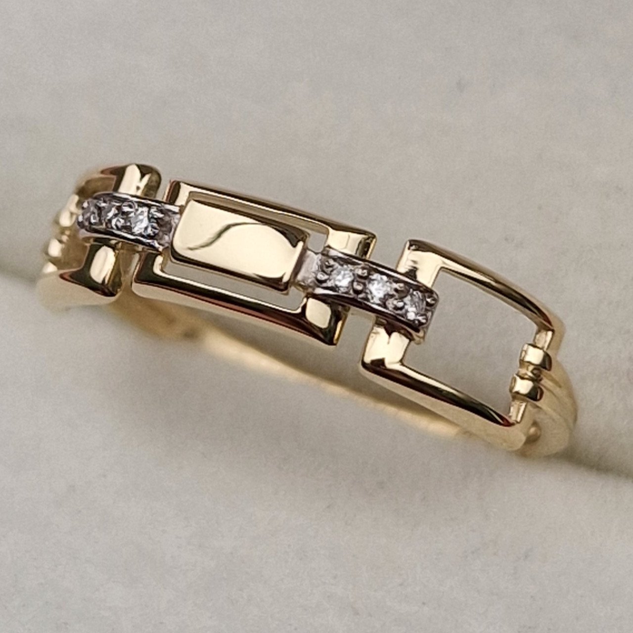 Кольцо Deimantas 101103110 16,5р 1,37гр 0,029ct. купить,NaN