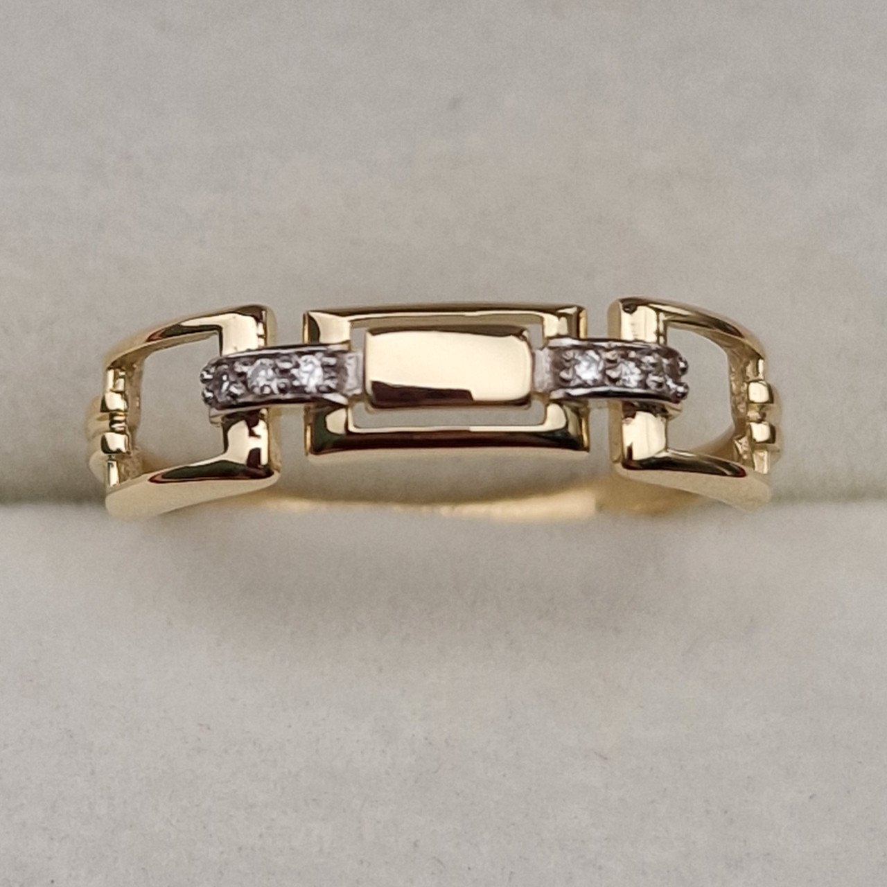 Кольцо Deimantas 101103110 16,5р 1,37гр 0,029ct. купить,NaN