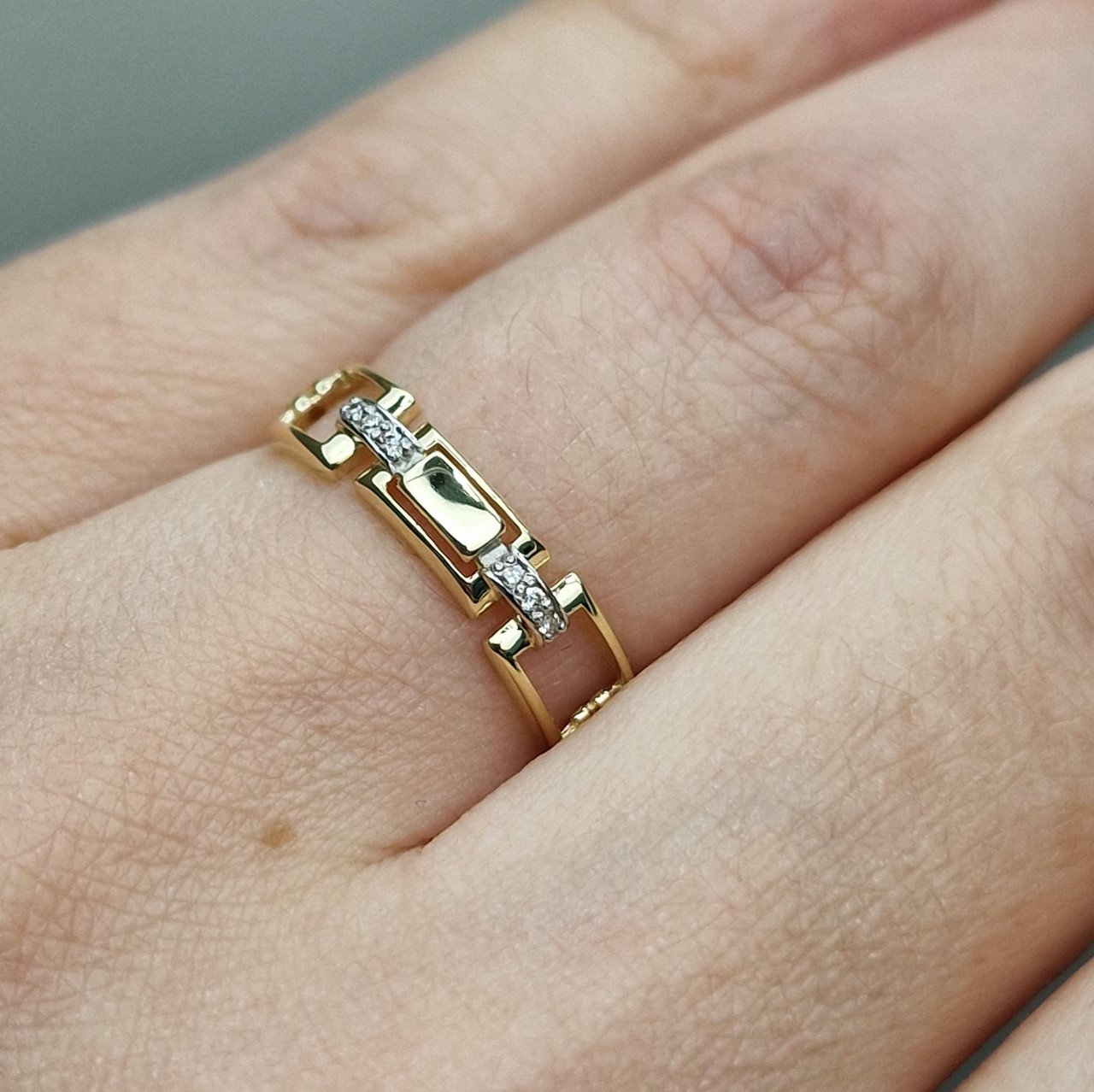 Кольцо Deimantas 101103110 16,5р 1,37гр 0,029ct. купить,NaN