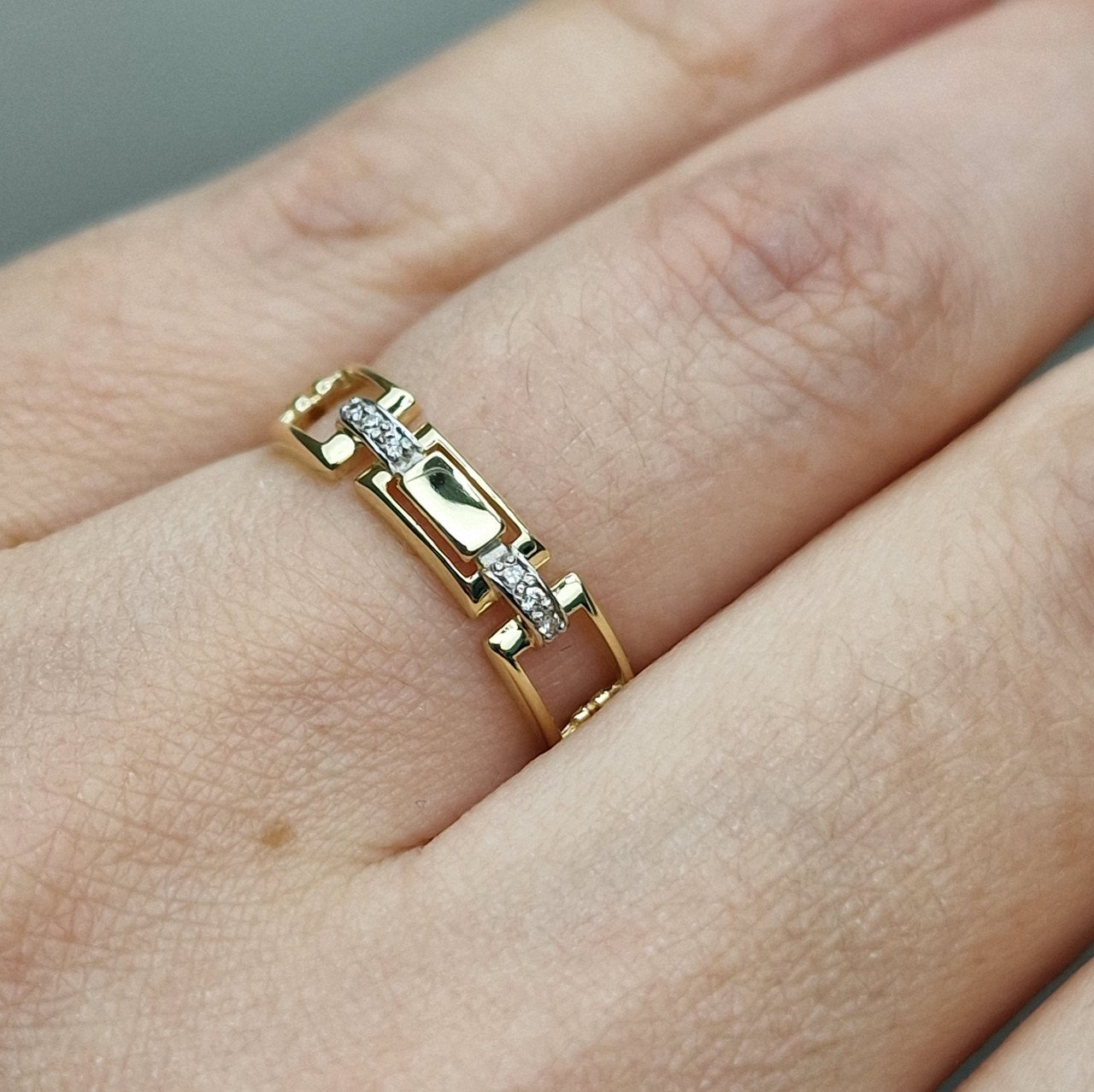 Кольцо Deimantas 101103110 16,5р 1,37гр 0,029ct. купить,NaN