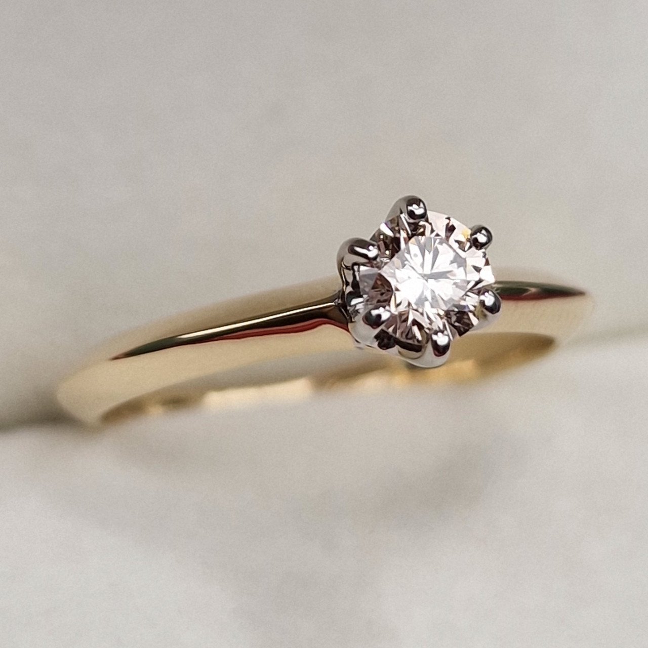 Кольцо Deimantas 101103228 17,5р 2,54гр 0,36ct. купить,NaN