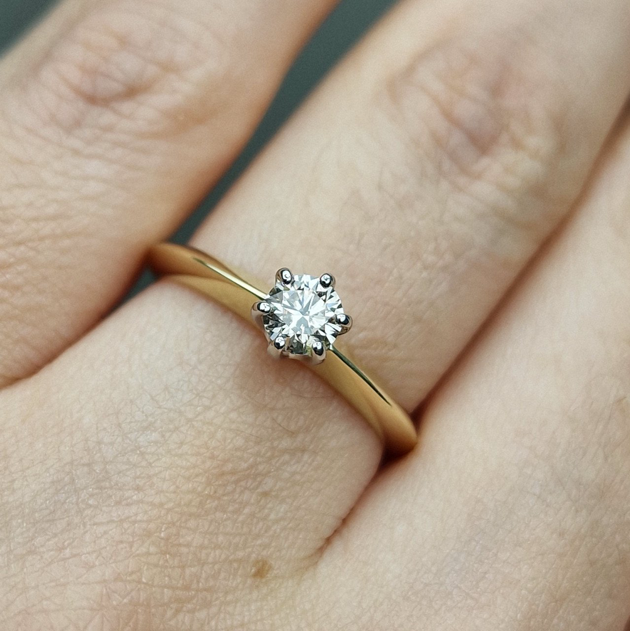 Кольцо Deimantas 101103228 17,5р 2,54гр 0,36ct. купить,NaN