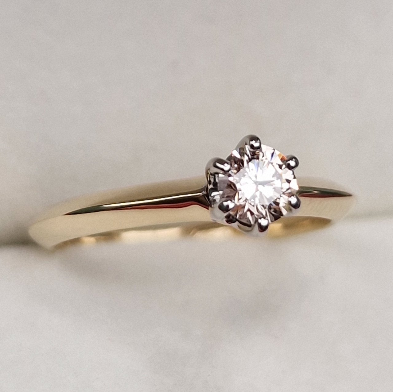 Кольцо Deimantas 101103228 17,5р 2,54гр 0,36ct. купить,NaN