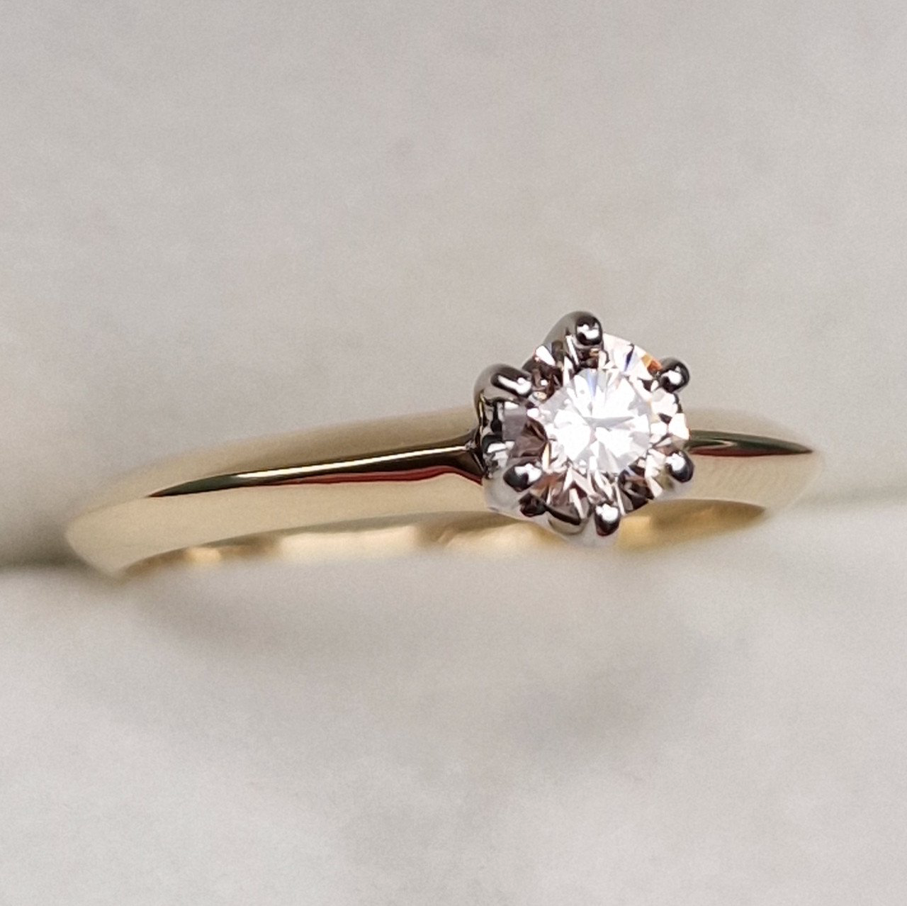 Кольцо Deimantas 101103228 17,5р 2,54гр 0,36ct. купить,NaN