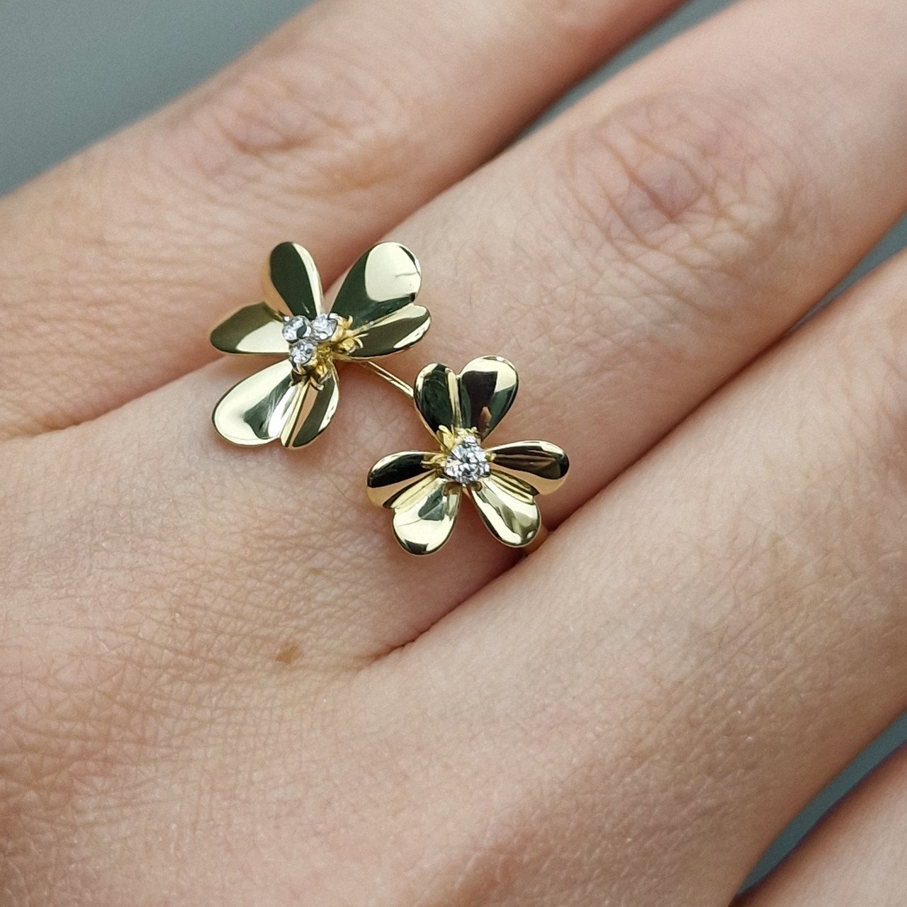 Кольцо Deimantas 101103097 17р 1,89гр 0,070ct. купить,NaN