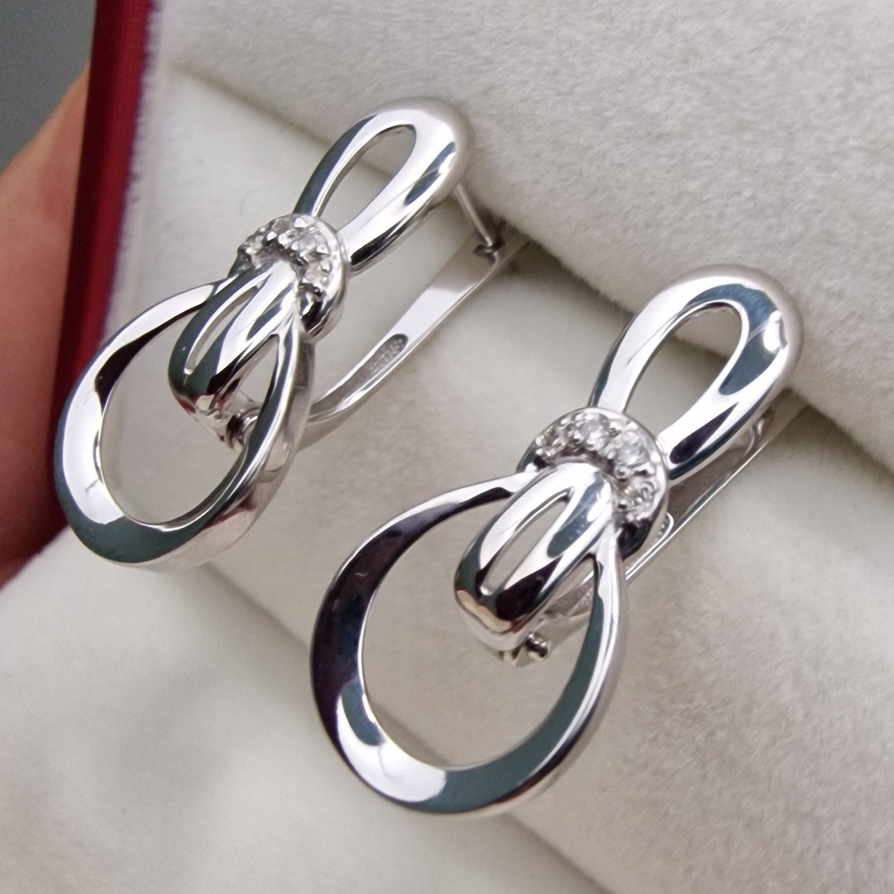 Серьги Deimantas 101103291 2,33гр 0,050ct. купить,NaN
