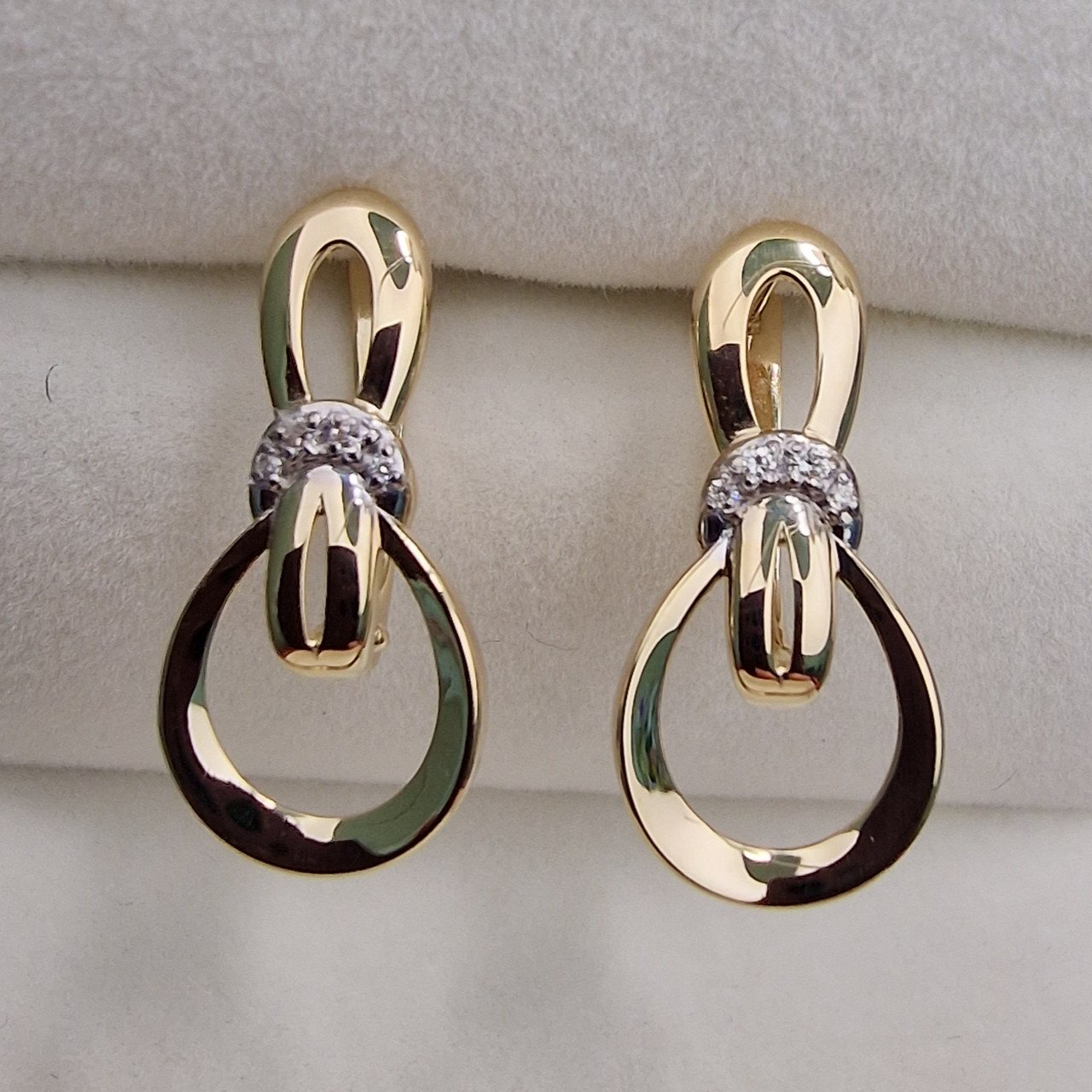 Серьги Deimantas 101103317 2,44гр 0,040ct. купить,NaN