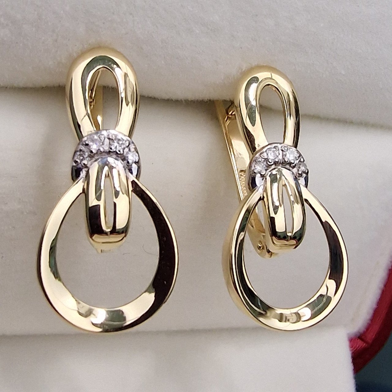 Серьги Deimantas 101103317 2,44гр 0,040ct. купить,NaN
