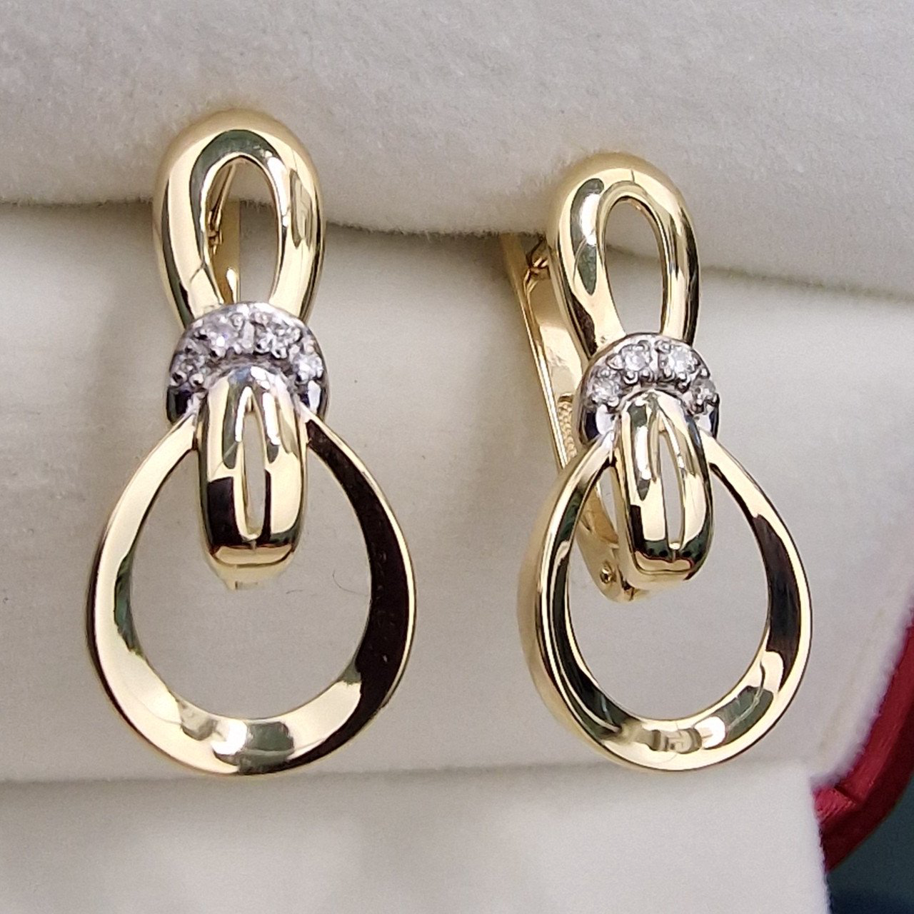 Серьги Deimantas 101103317 2,44гр 0,040ct. купить,NaN