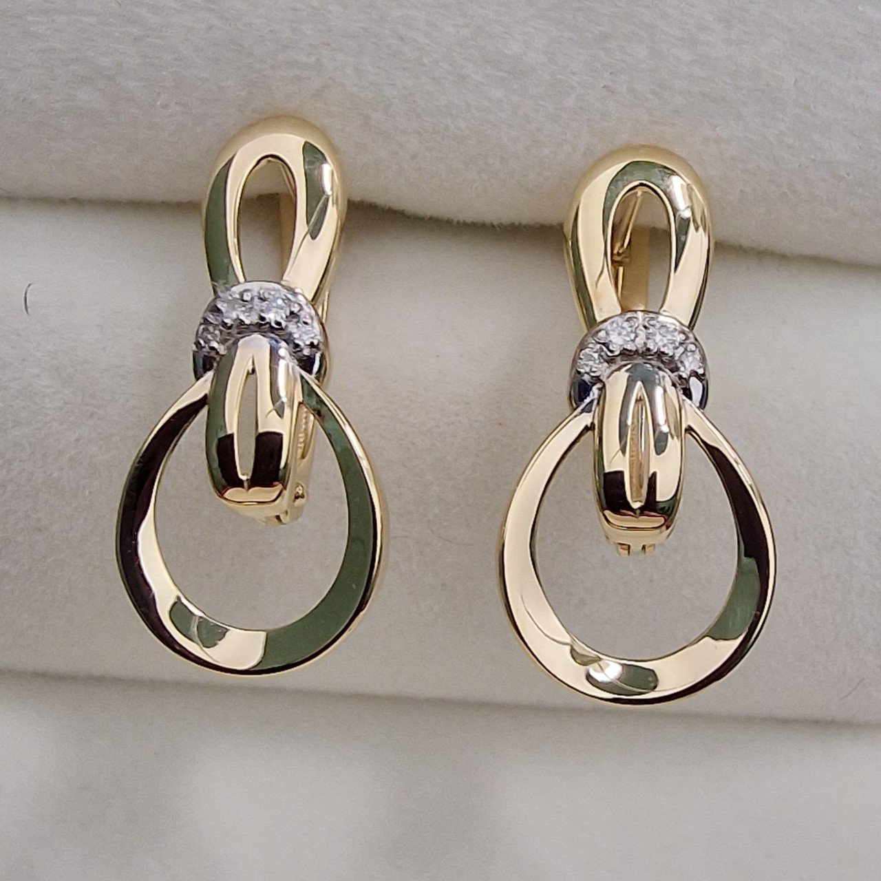 Серьги Deimantas 101103317 2,44гр 0,040ct. купить,NaN