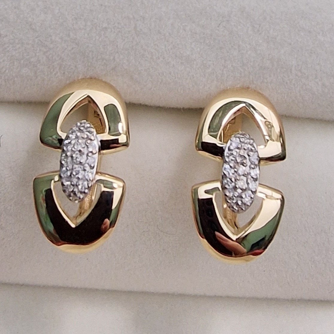 Серьги Deimantas 101103304 2,29гр 0,13ct. купить,NaN