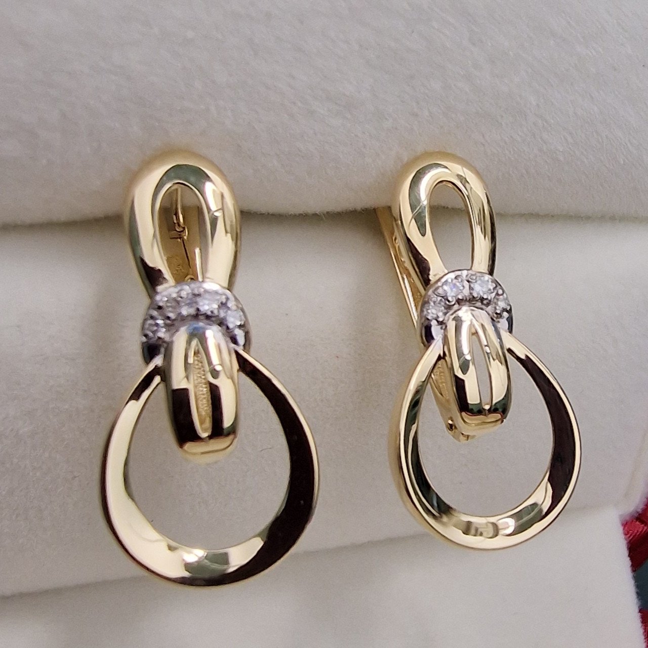 Серьги Deimantas 101103317 2,44гр 0,040ct. купить,NaN