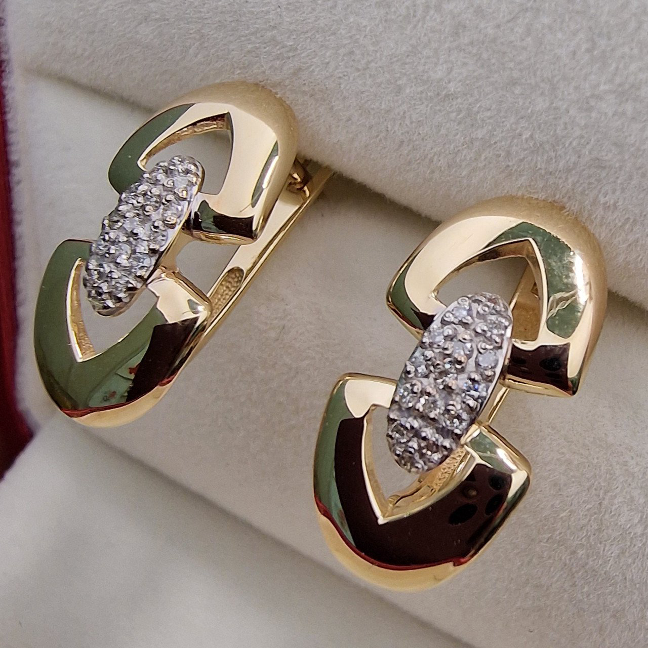 Серьги Deimantas 101103304 2,29гр 0,13ct. купить,NaN