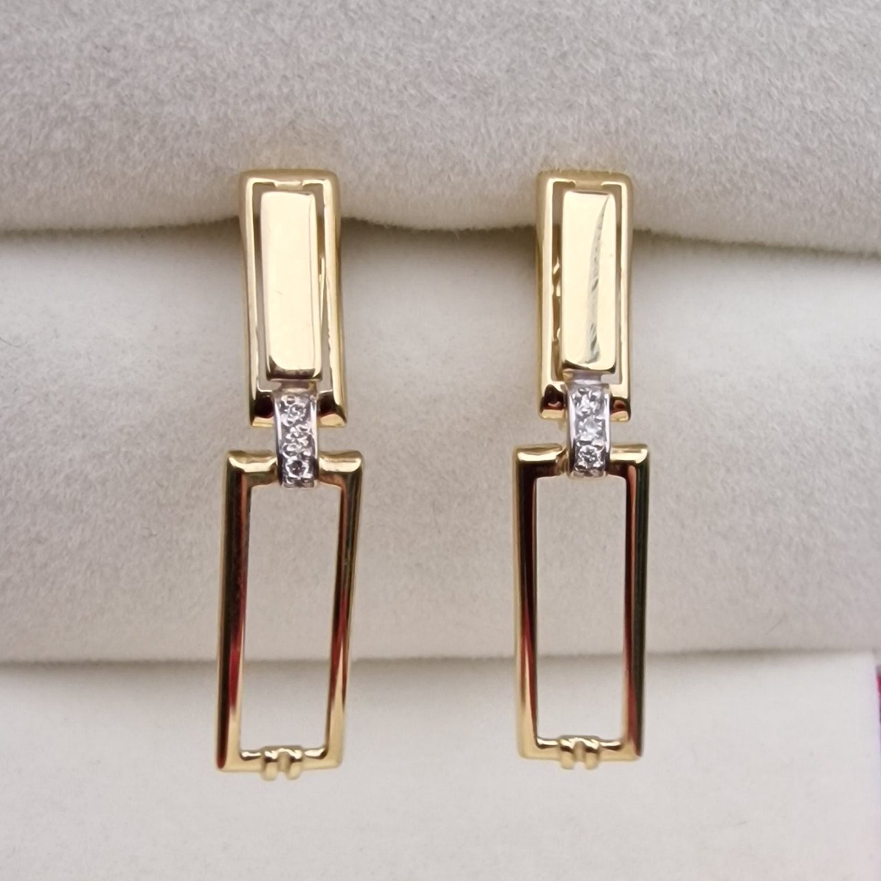 Серьги Deimantas 101103327 2,5гр 0,025ct. купить,NaN