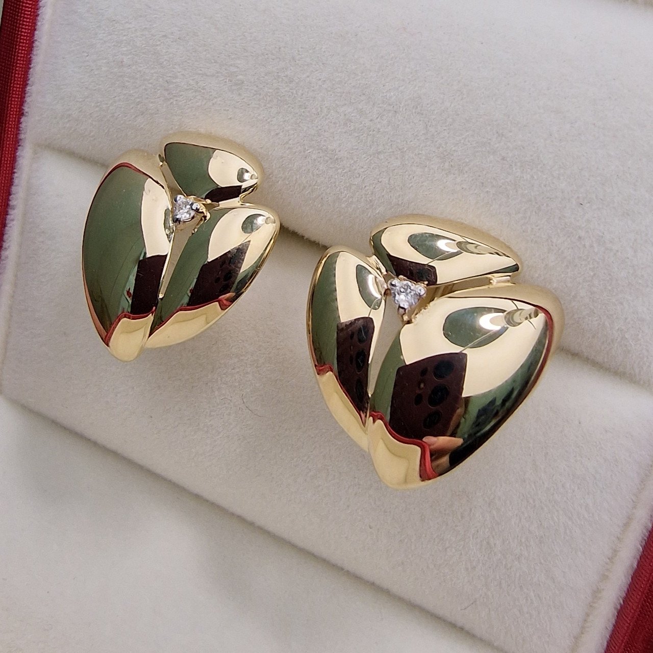 Серьги Deimantas 101103320 3,79гр 0,044ct. купить,NaN
