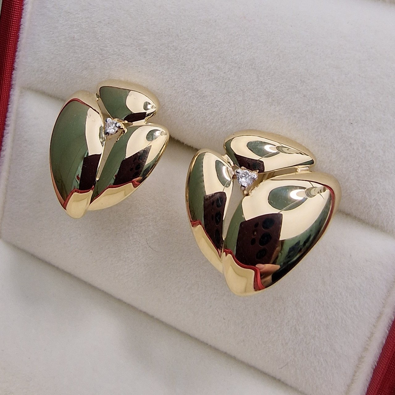 Серьги Deimantas 101103320 3,79гр 0,044ct. купить,NaN