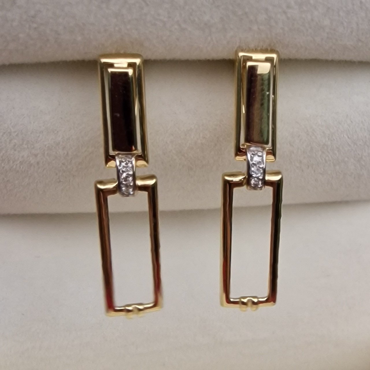 Серьги Deimantas 101103327 2,5гр 0,025ct. купить,NaN