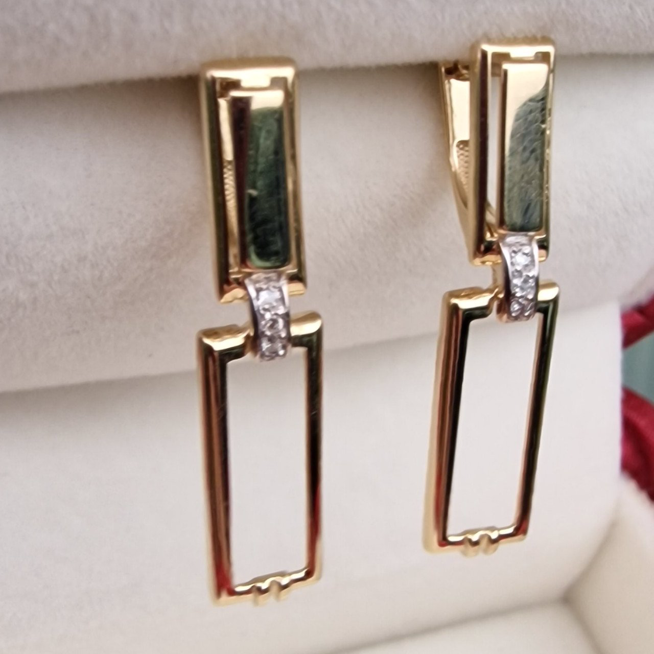 Серьги Deimantas 101103327 2,5гр 0,025ct. купить,NaN