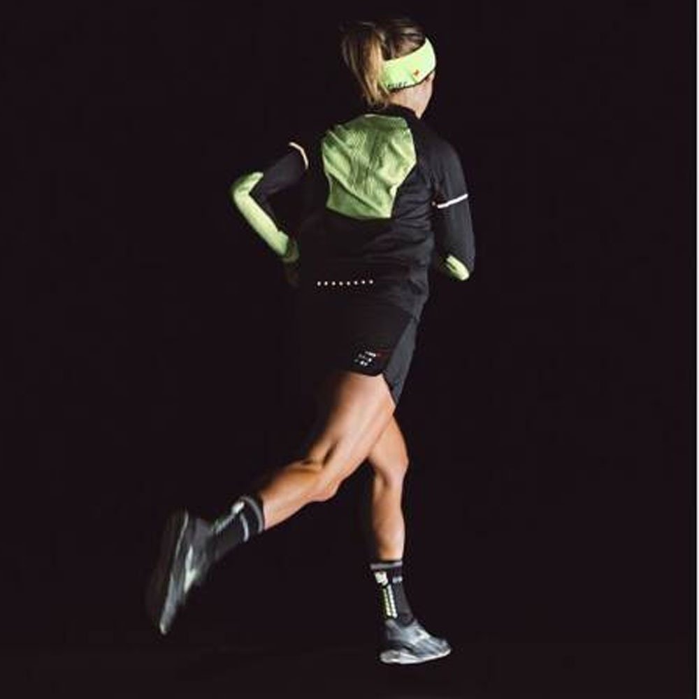 Ветровка Compressport черный купить,NaN