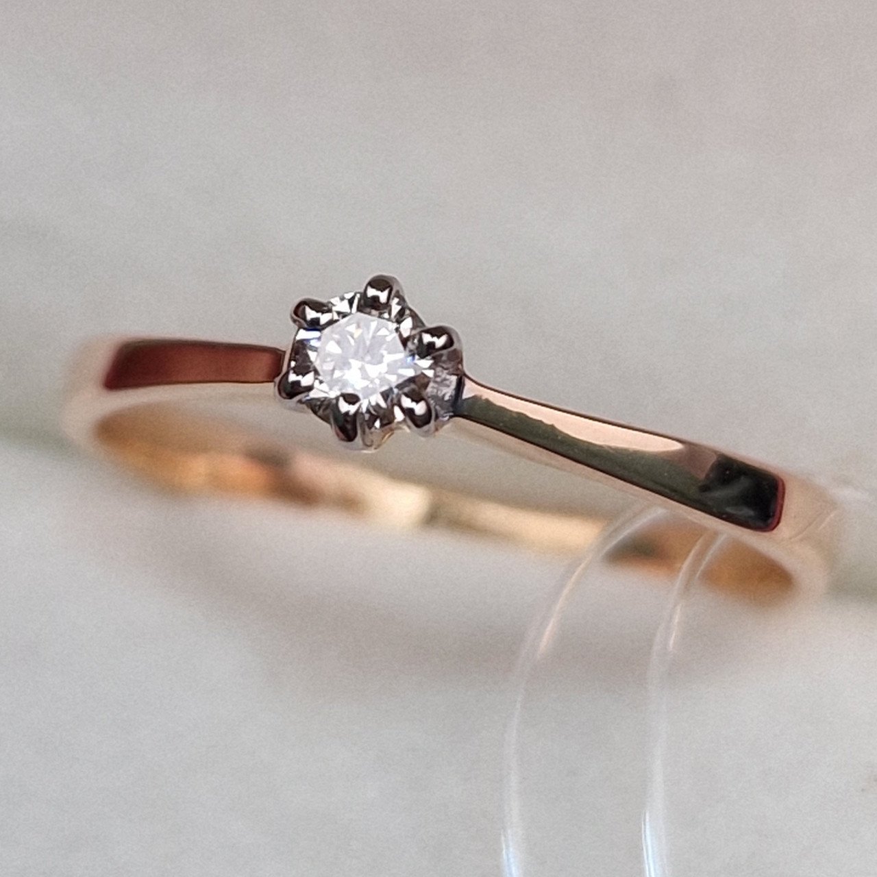Кольцо Deimantas 100581279 17р 1,54гр 0,11ct. купить,NaN