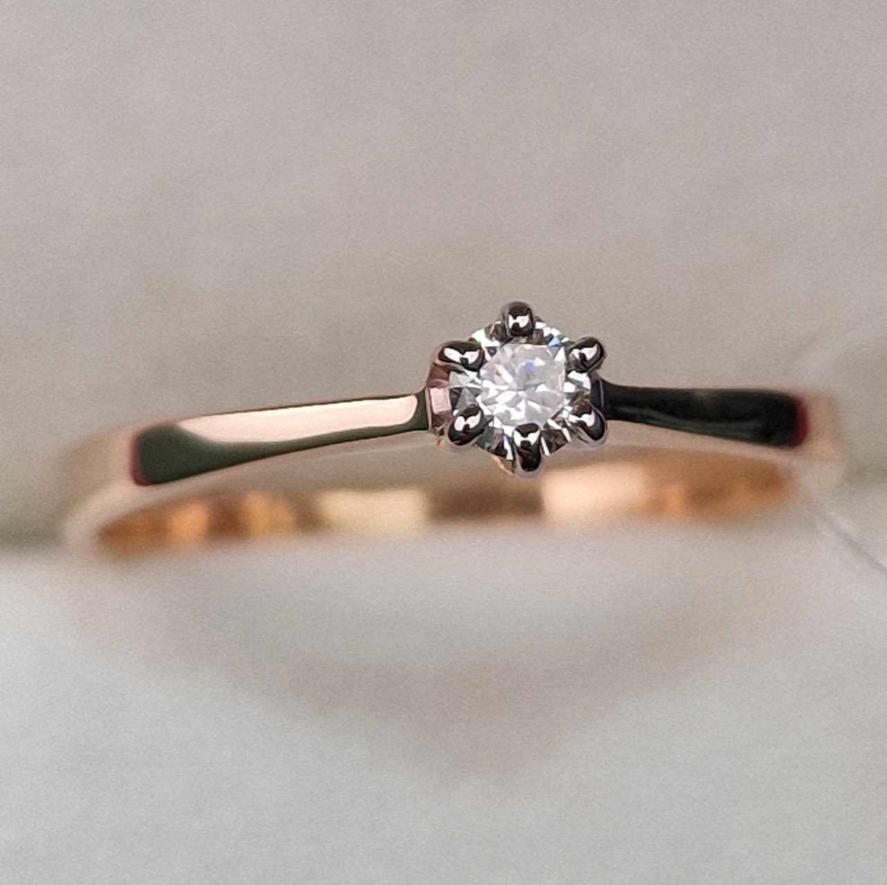 Кольцо Deimantas 100581276 17,5р 1,61гр 0,107ct. купить,NaN