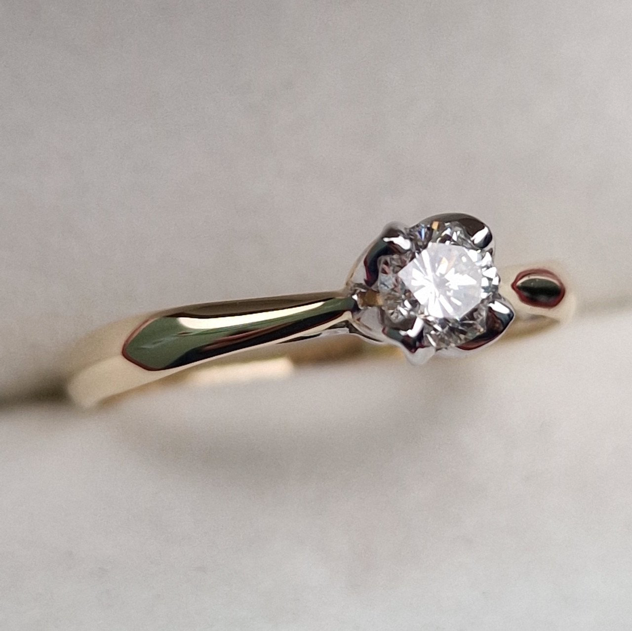 Кольцо Deimantas 100581314 16,5р 1,98гр 0,317ct. купить,NaN