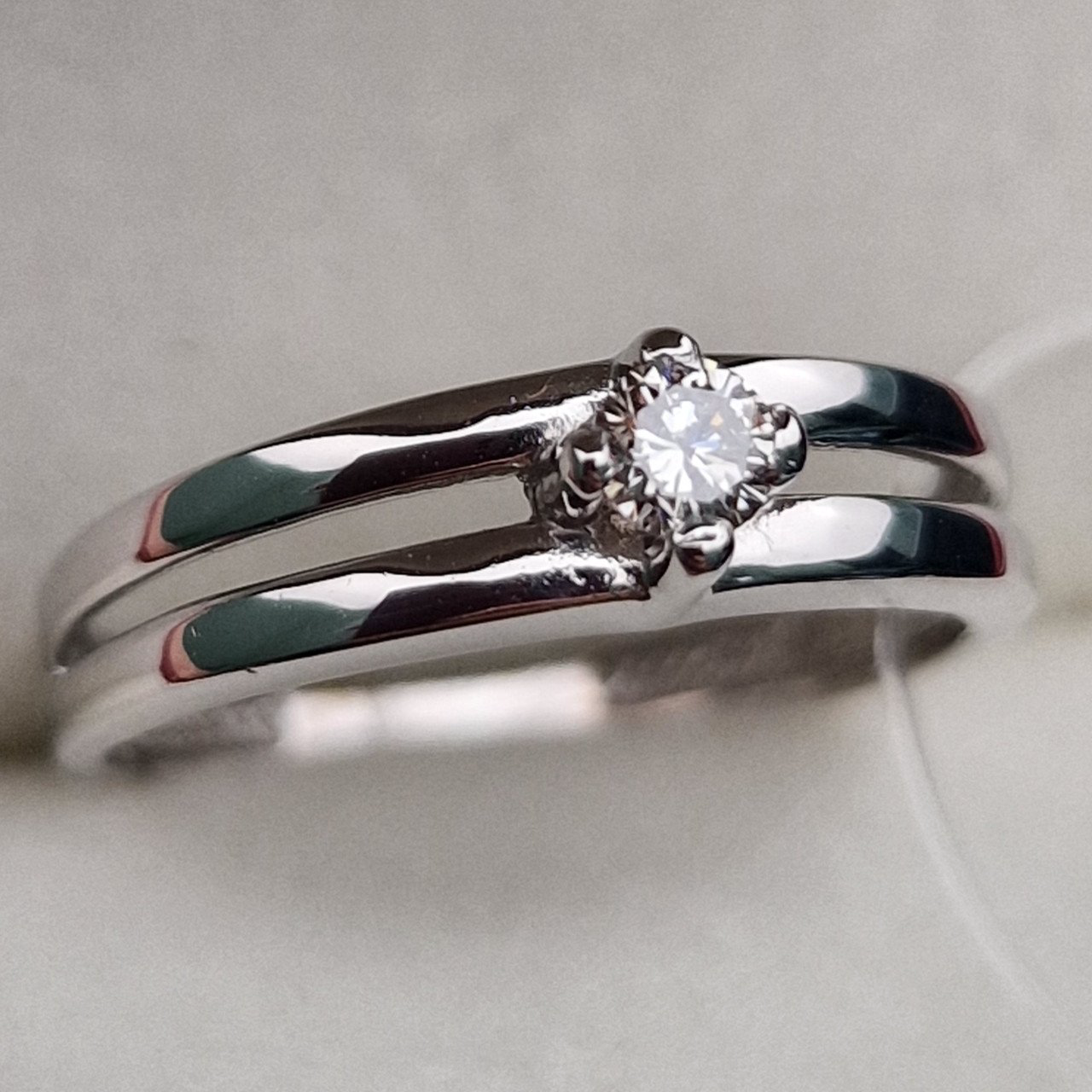 Кольцо Deimantas 100581307 16р 1,78гр 0,118ct. купить,NaN