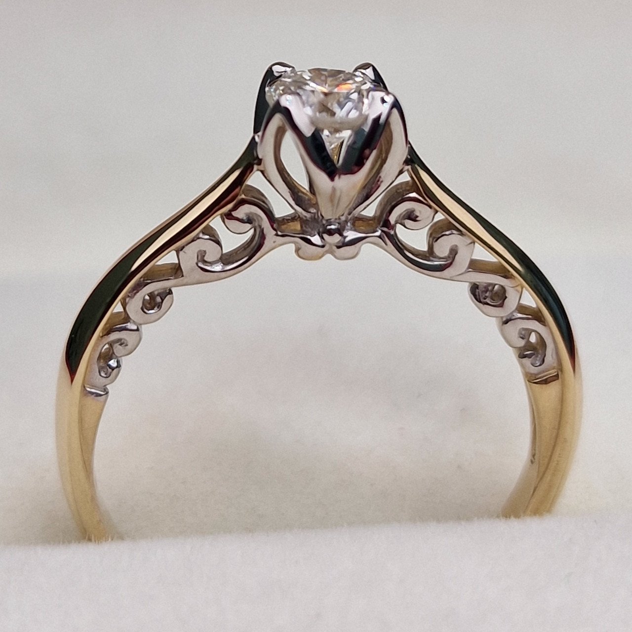 Кольцо Deimantas 100581314 16,5р 1,98гр 0,317ct. купить,NaN