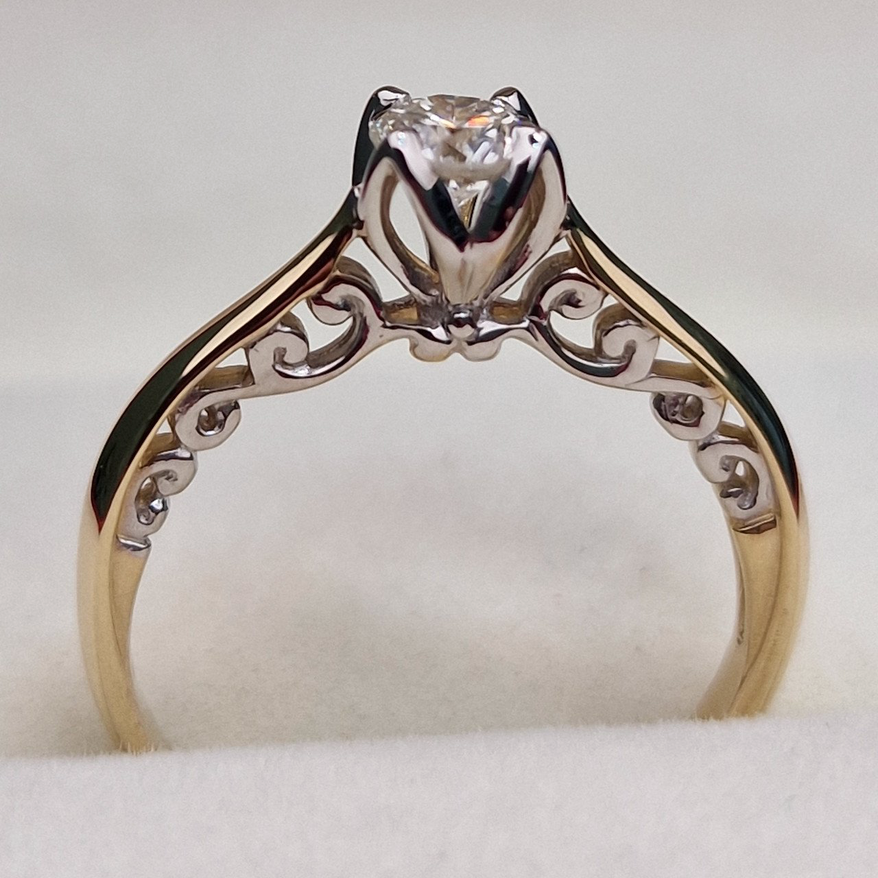Кольцо Deimantas 100581314 16,5р 1,98гр 0,317ct. купить,NaN