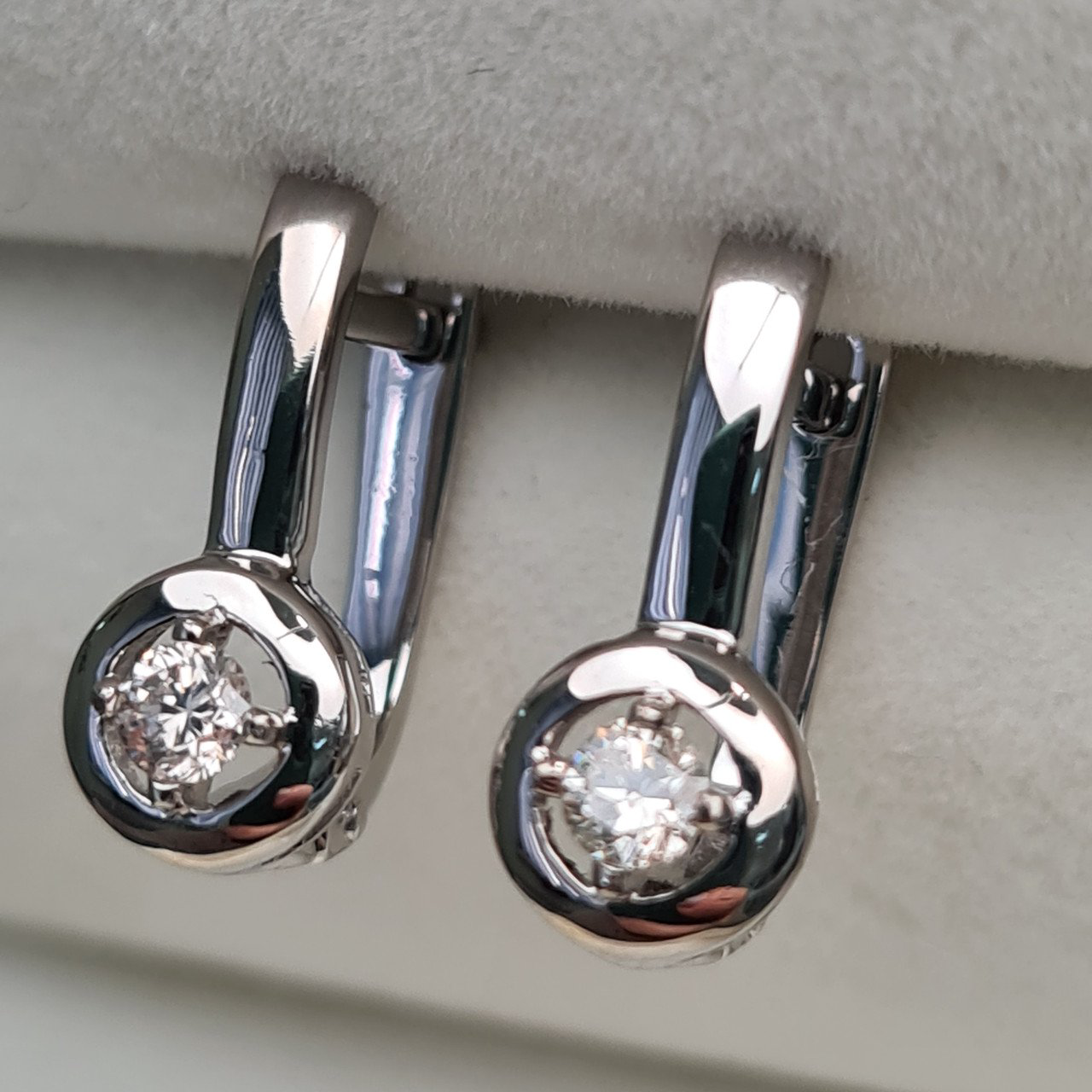 Серьги Deimantas 100593441 2,73гр 0,164ct. купить,NaN