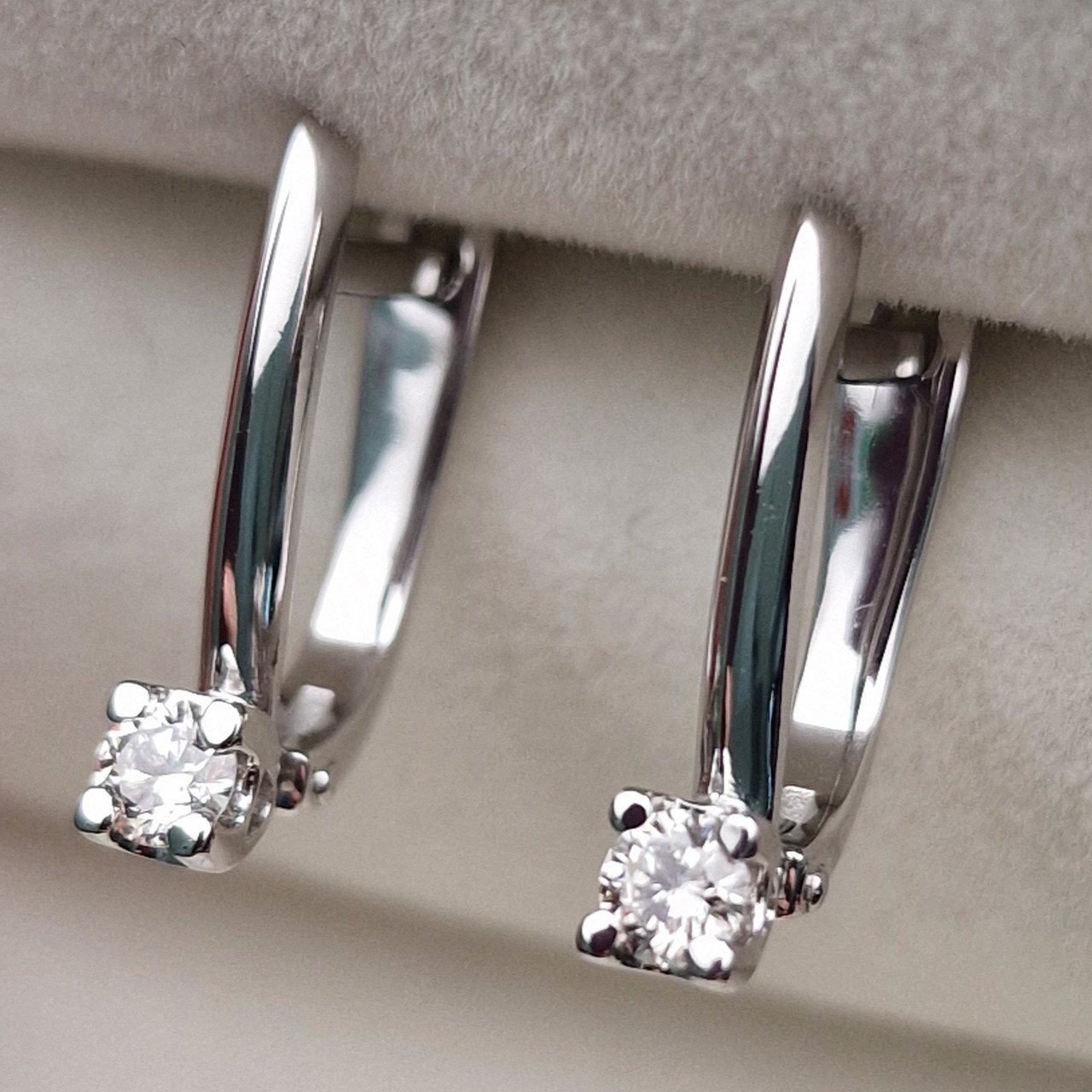 Серьги Deimantas 100593459 2,27гр 0,214ct. купить,NaN